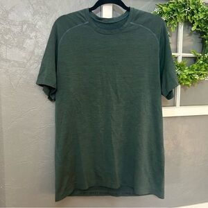 Lululemon Metal Vent Tech Short-Sleeve Shirt Green men's large